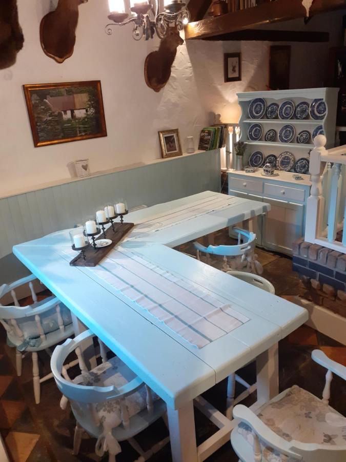 Clarisses Cottage Laragh Eksteriør bilde