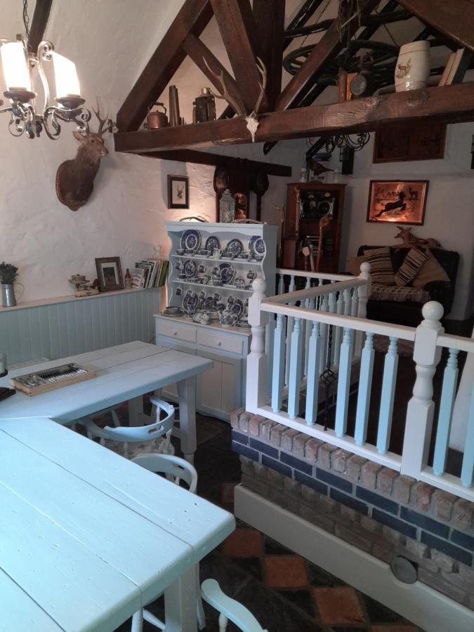 Clarisses Cottage Laragh Eksteriør bilde