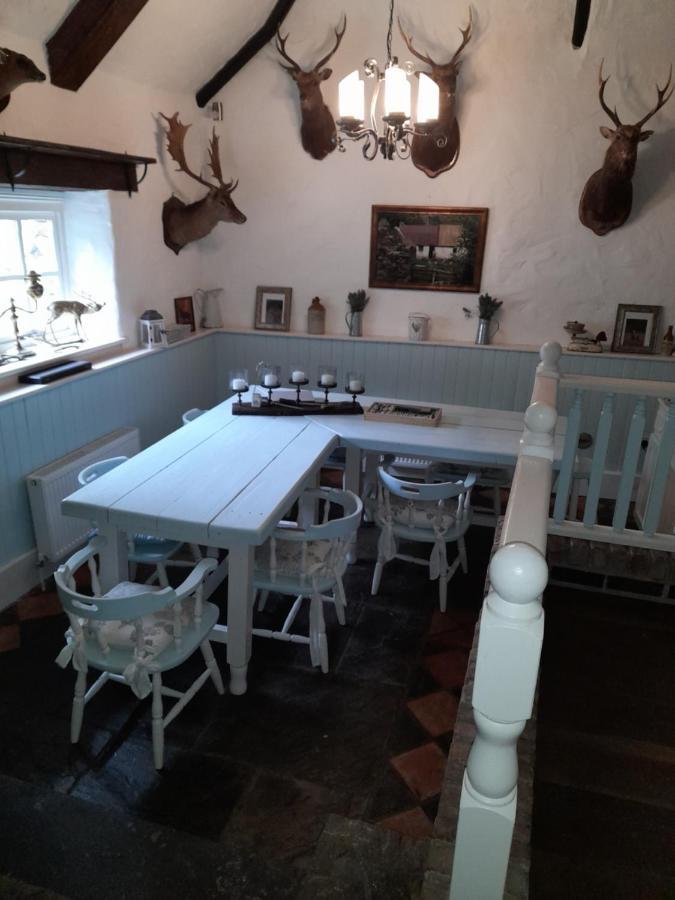 Clarisses Cottage Laragh Eksteriør bilde