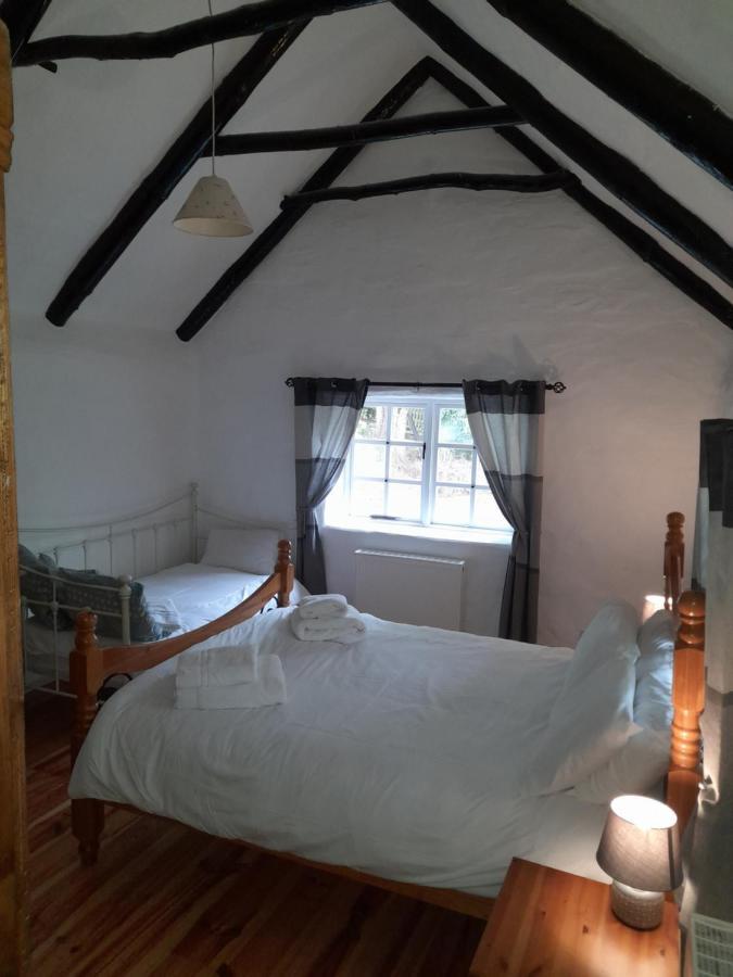 Clarisses Cottage Laragh Eksteriør bilde